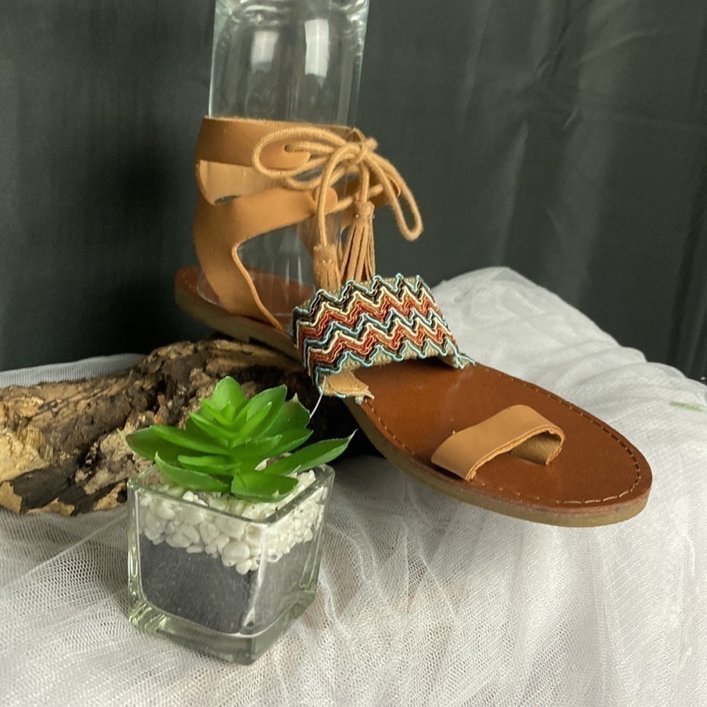 Host Pick 🎉Cute Boho Brash Sandals 💕 - Picture 3 of 8